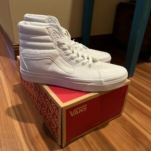 Vans Sk8-Hi Size 9.0 women/7.5 men